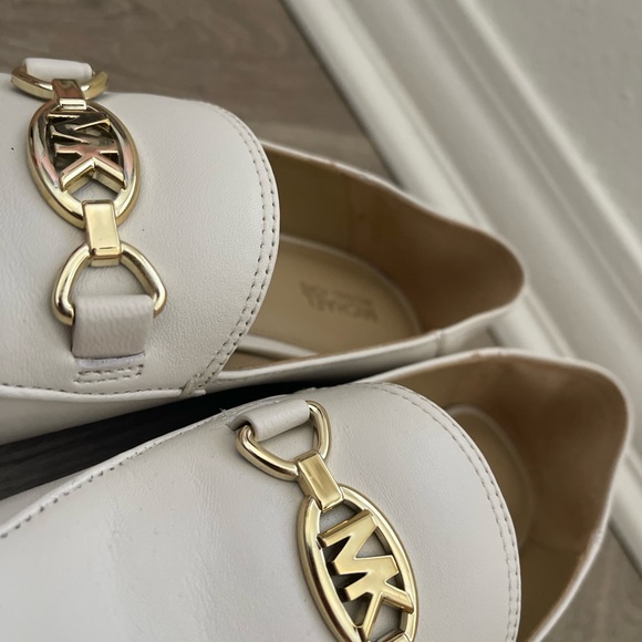 The Dolores loafer flats from Michael Michael Kors - Picture 2 of 6